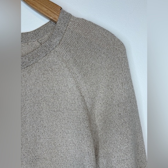 St. John collection cardigan with gold threading , sz : small - Picture 8 of 9